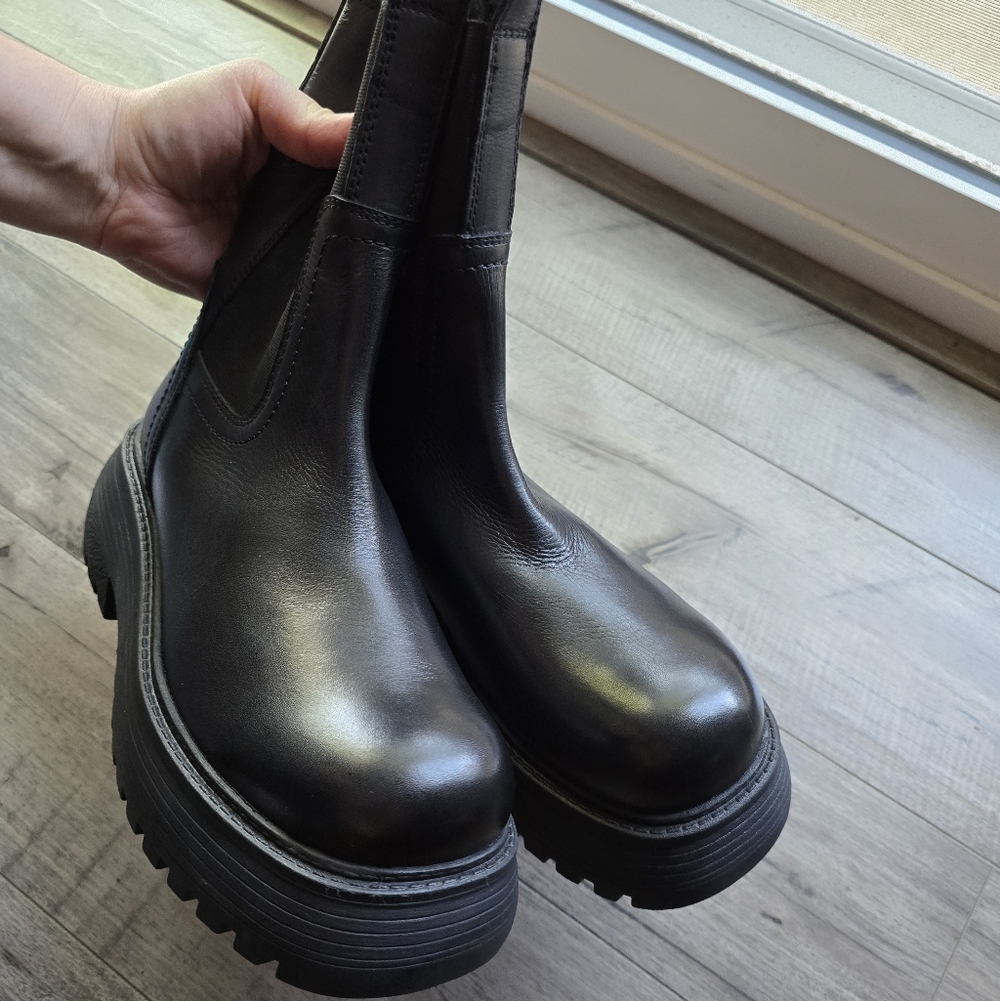 Asos Pull On Chunky Boots - Picture 5 of 7
